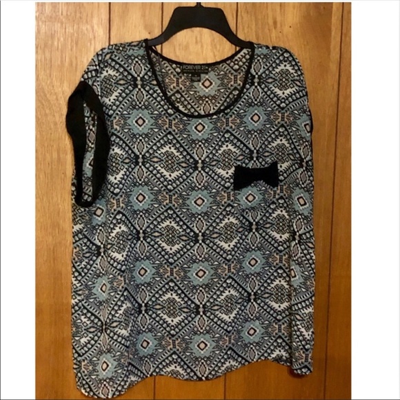 Light mint green plus size blouse with bow pocket - Picture 4 of 5